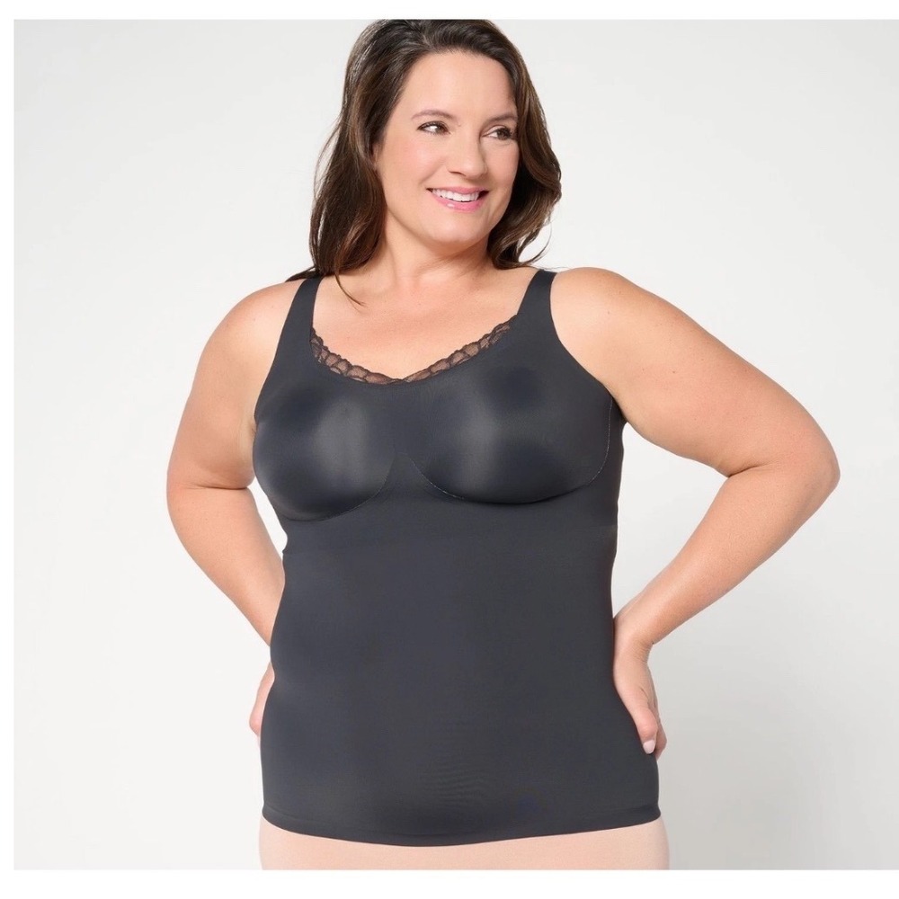 NWT Evelyn & Bobbie Lace Trim V Neck Seamless Bra Cami Black XL Smooth Shapewear
